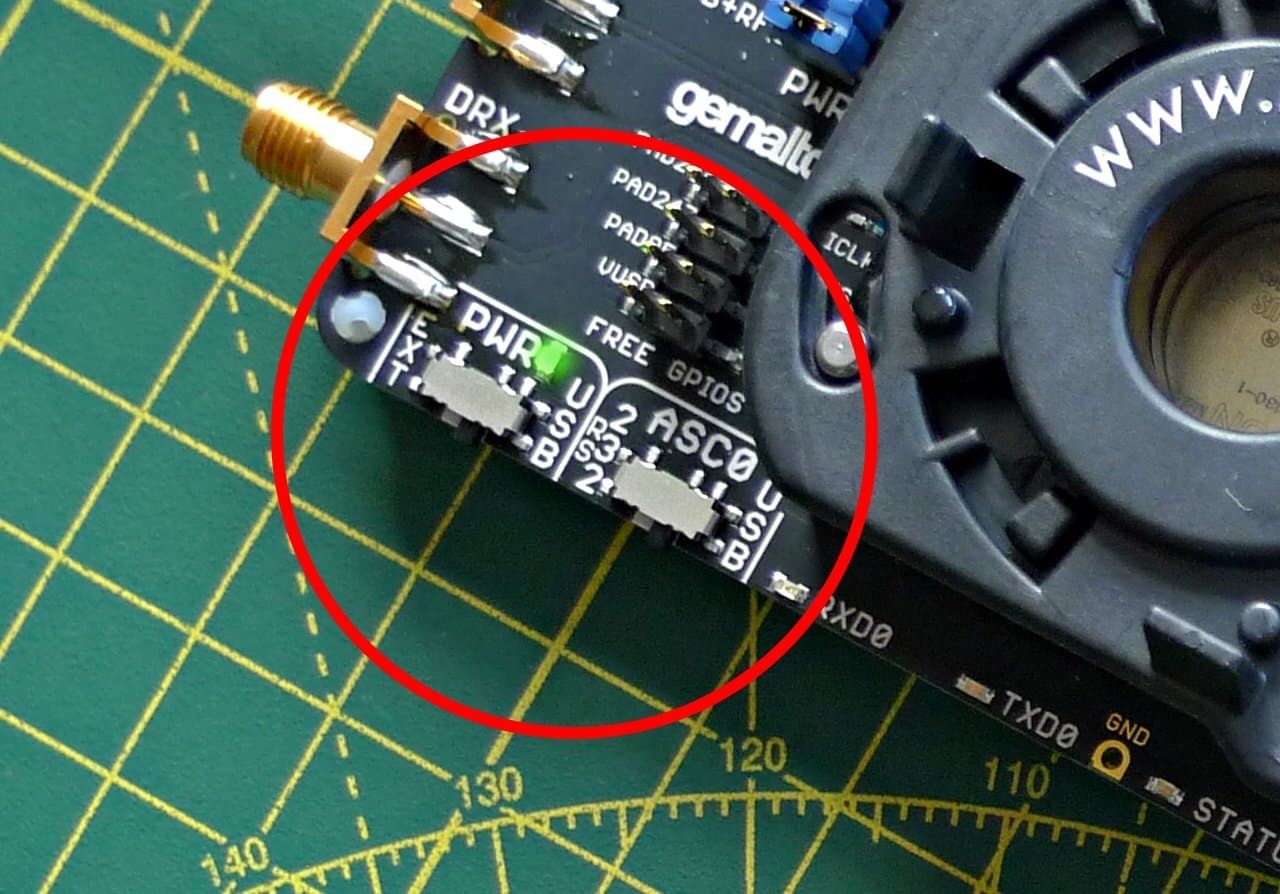 Make sure the PWR and ASC0 switches are set to the right.